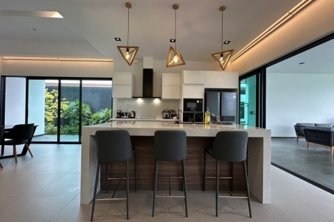Chalet de 3 dormitorios en Hua Hin, Tailandia № 205684 - foto 7