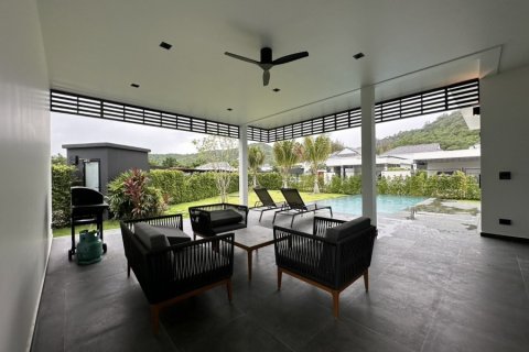 Chalet de 3 dormitorios en Hua Hin, Tailandia № 205684 - foto 2