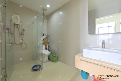 Condominio de 3 dormitorios en Bangkok, Tailandia № 194610