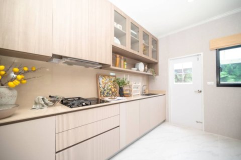 Chalet de 4 dormitorios en Hua Hin, Tailandia № 176847 - foto 10