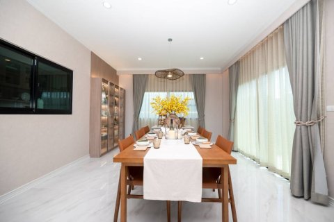 Chalet de 4 dormitorios en Hua Hin, Tailandia № 176847 - foto 6