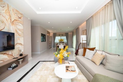 Chalet de 4 dormitorios en Hua Hin, Tailandia № 176847 - foto 4
