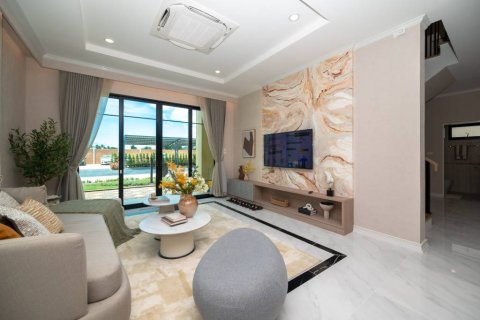 Chalet de 4 dormitorios en Hua Hin, Tailandia № 176847 - foto 5