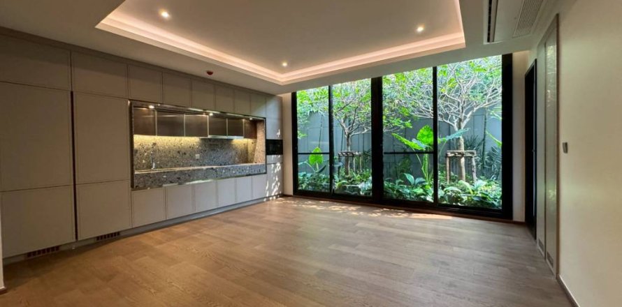 Condo à Khlong Toei, Bangkok, Thaïlande, 3 chambres  № 176850