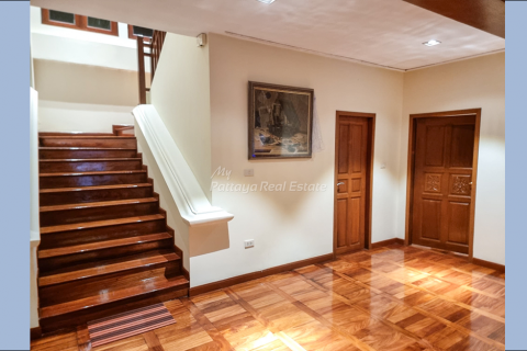 Casa de 4 dormitorios en Jomtien Beach, Pattaya, Tailandia № 75306 - foto 19