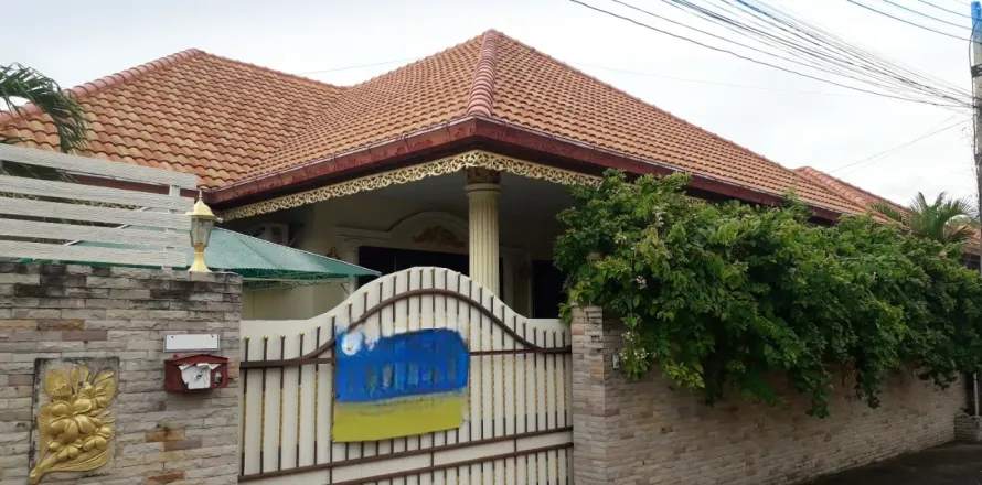 Casa de 3 dormitorios en Pattaya, Tailandia № 173604