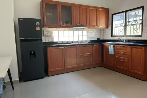 Casa de 3 dormitorios en Pattaya, Tailandia № 173604 - foto 7