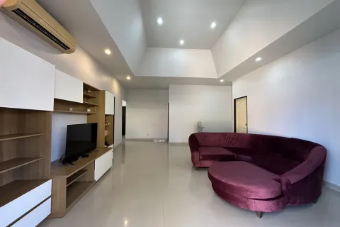 Casa de 3 dormitorios en Pattaya, Tailandia № 173604 - foto 18