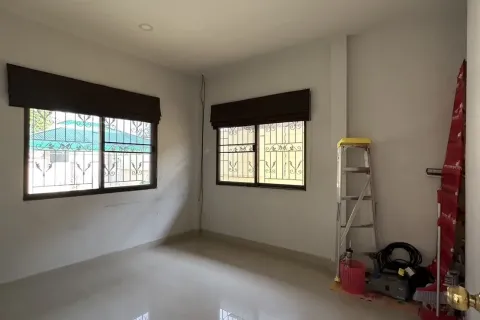 Casa de 3 dormitorios en Pattaya, Tailandia № 173604 - foto 14