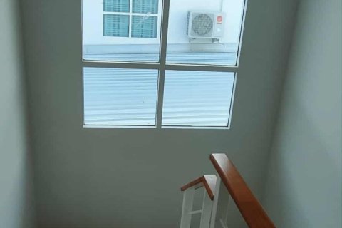 House in Bang Phli Yai, Thailand 4 bedrooms № 173607 - photo 6