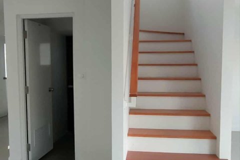 House in Bang Phli Yai, Thailand 4 bedrooms № 173607 - photo 7
