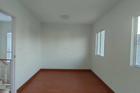 House in Bang Phli Yai, Thailand 4 bedrooms № 173607 - photo 14