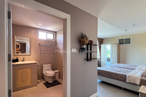 Condominio de 3 dormitorios en Bang Lamung, Tailandia № 146564 - foto 12