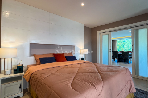 Condominio de 3 dormitorios en Bang Lamung, Tailandia № 146564 - foto 24