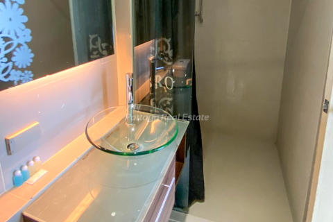Condominio de 2 dormitorios en Pattaya, Tailandia № 146560 - foto 6