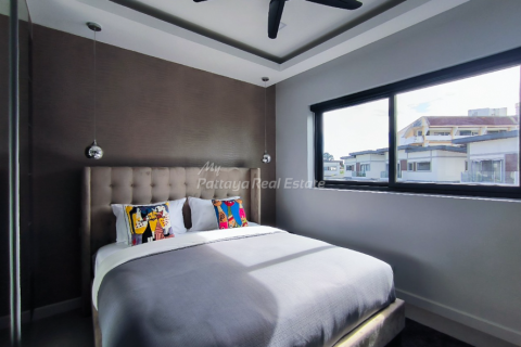 Casa de 3 dormitorios en Pattaya, Tailandia № 146559 - foto 18