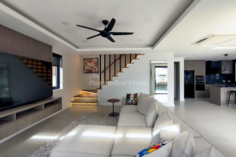Casa de 3 dormitorios en Pattaya, Tailandia № 146559 - foto 10