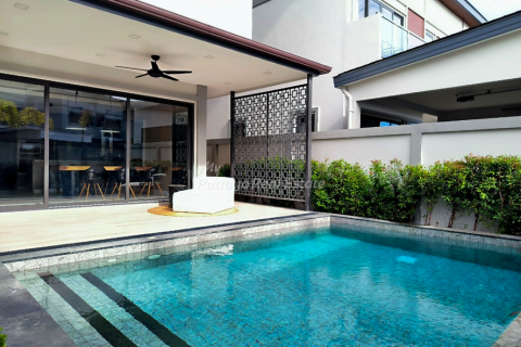 Casa de 3 dormitorios en Pattaya, Tailandia № 146559 - foto 3