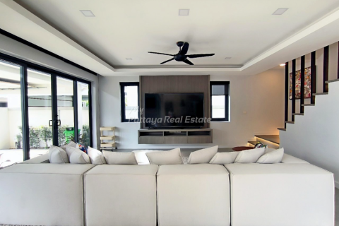 Casa de 3 dormitorios en Pattaya, Tailandia № 146559 - foto 8