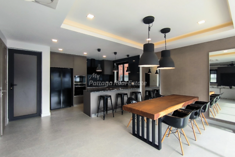 Casa de 3 dormitorios en Pattaya, Tailandia № 146559 - foto 4