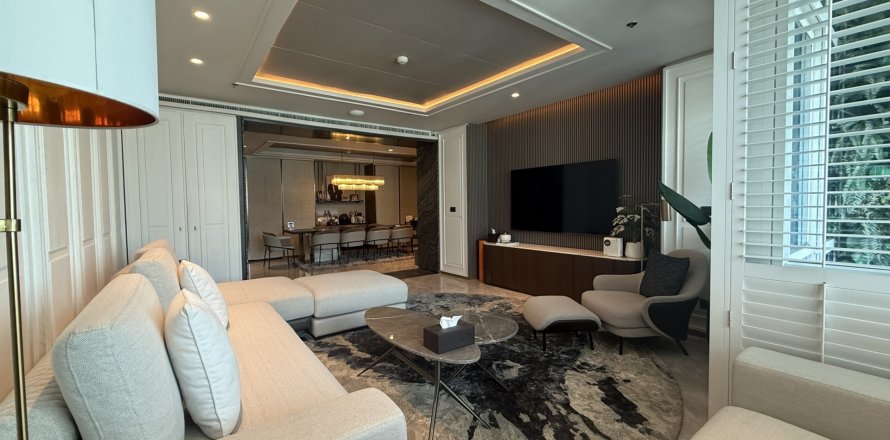 Condo in Bangkok, Thailand, 6 bedrooms № 134171