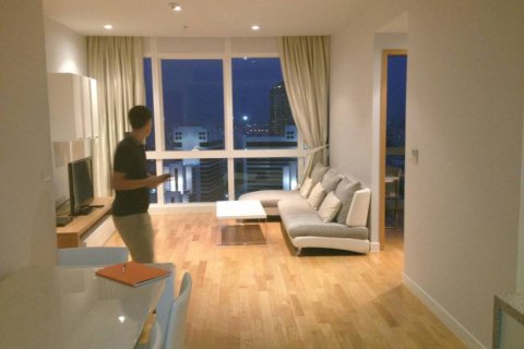 Condominio de 2 dormitorios en Khlong Toei, Bangkok, Tailandia № 156834