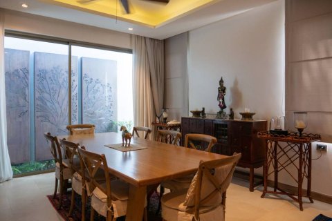 Chalet de 5 dormitorios en Phuket, Tailandia № 156835 - foto 3