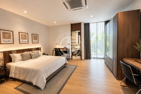 Villa in Phuket, Thailand 4 Schlafzimmer № 190698 - Foto 5