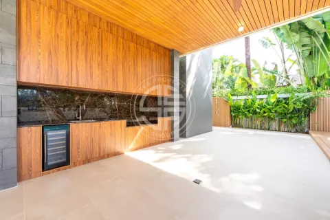 Chalet de 4 dormitorios en Phuket, Tailandia № 190697 - foto 18