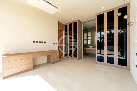 Chalet de 4 dormitorios en Phuket, Tailandia № 190697 - foto 12