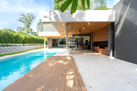 Chalet de 4 dormitorios en Phuket, Tailandia № 190697 - foto 2