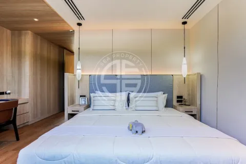 Chalet de 4 dormitorios en Bang Tao, Tailandia № 190703 - foto 9