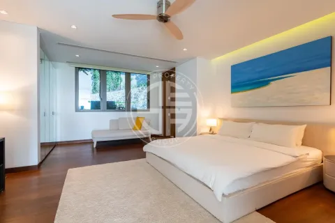 Chalet de 4 dormitorios en Naithon Beach, Tailandia № 190700 - foto 10