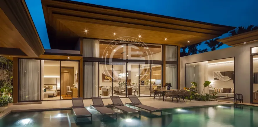 Chalet de 4 dormitorios en Phuket, Tailandia № 190701
