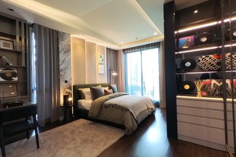Chalet de 5 dormitorios en Bangkok, Tailandia № 165405 - foto 4