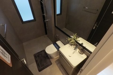 Chalet de 5 dormitorios en Bangkok, Tailandia № 165405 - foto 13