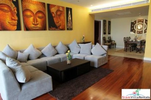 Apartamento de 3 dormitorios en Pattaya, Tailandia № 202737 - foto 4