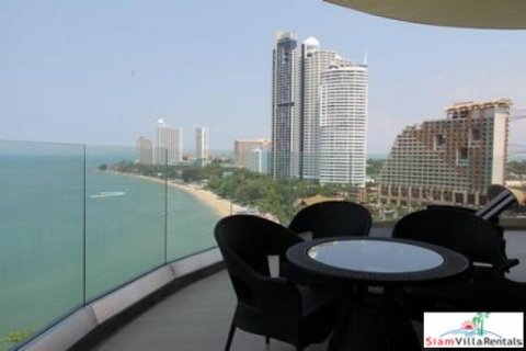 Apartment in Pattaya, Thailand 3 bedrooms № 202737