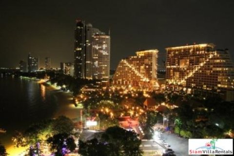 Apartamento de 3 dormitorios en Pattaya, Tailandia № 202737 - foto 3
