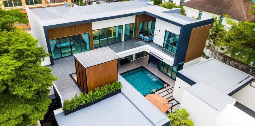 Villa à Pattaya, Thaïlande 7 chambres № 233430