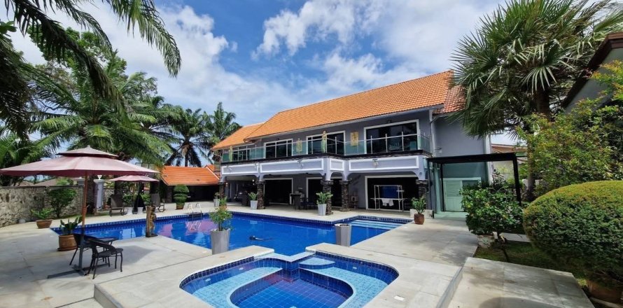 Chalet de 5 dormitorios en Pattaya, Tailandia № 233432