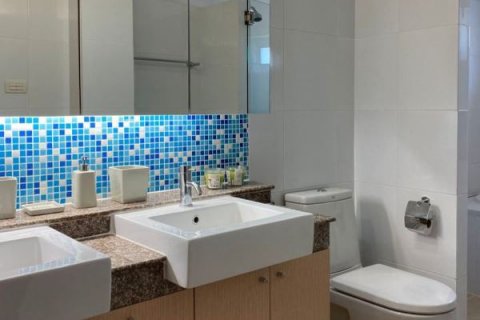 Condominio de 3 dormitorios en Bangkok, Tailandia № 65604 - foto 10