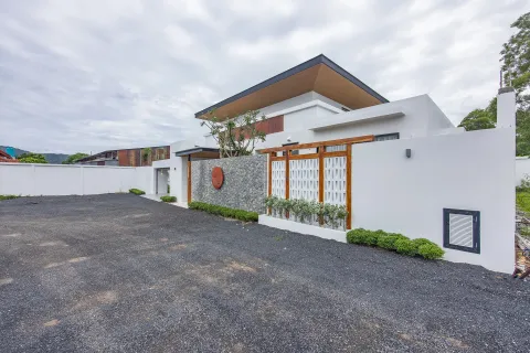Chalet de 4 dormitorios en Phuket, Tailandia № 209800 - foto 4