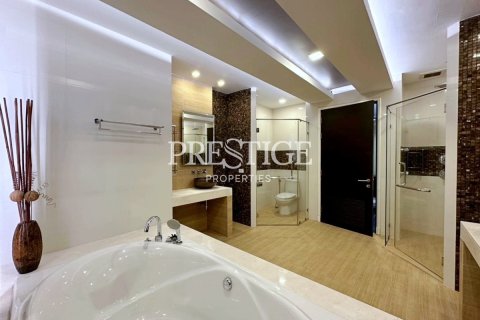 Condo in Pattaya, Thailand, 3 bedrooms  № 233462 - photo 13