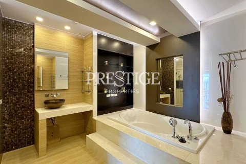 Condo in Pattaya, Thailand, 3 bedrooms  № 233462 - photo 14