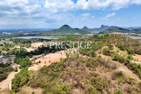 Terrain à Pattaya, Thaïlande 23054 m2 № 198203