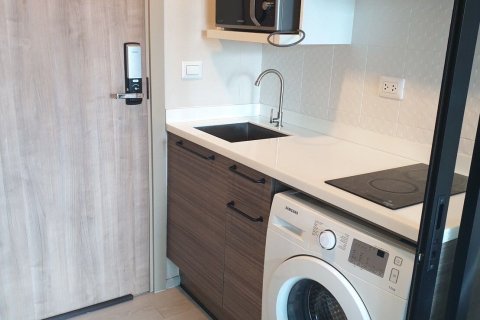 Estudio en el condominio en Huai Khwang, Bangkok, Tailandia № 154049 - foto 6