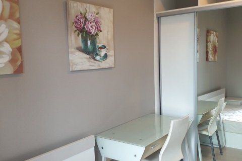 Estudio en el condominio en Huai Khwang, Bangkok, Tailandia № 154049 - foto 9