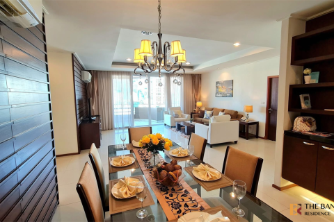 Condo à Bangkok, Thaïlande, 3 chambres № 190072 - photo 4