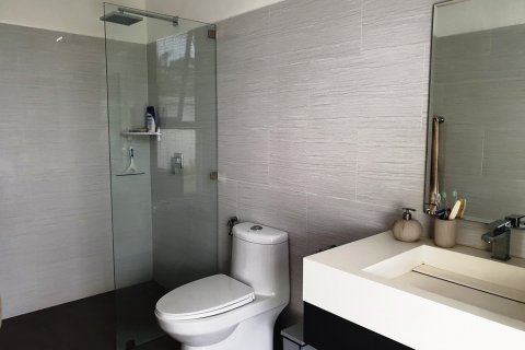 Casa de 3 dormitorios en Pattaya, Tailandia № 67572 - foto 14